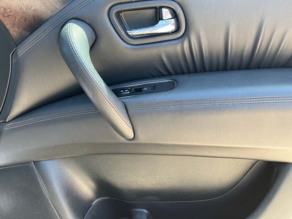 Photo 14 of this INFINITI QX56