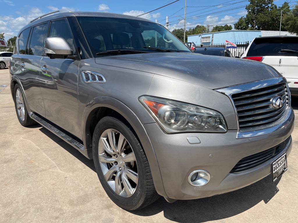 Photo 26 of this INFINITI QX56