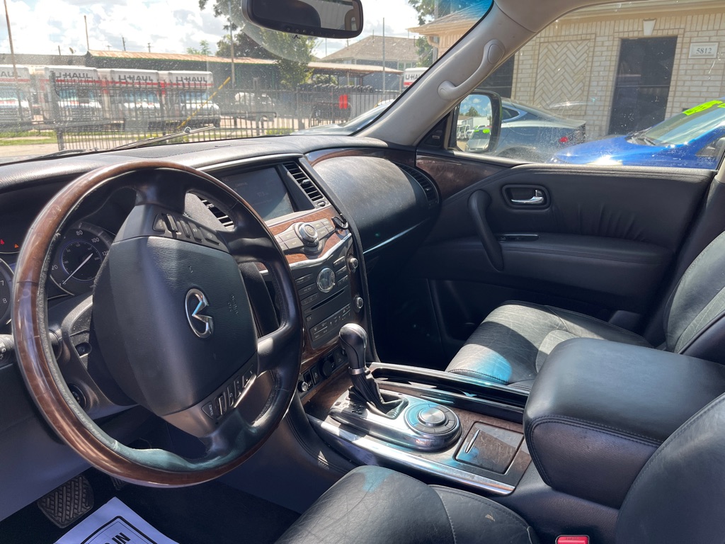 Photo 8 of this INFINITI QX56