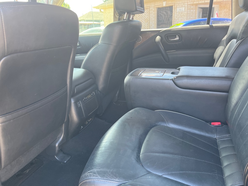 Photo 10 of this INFINITI QX56