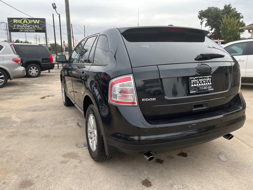Photo 2 of this FORD EDGE