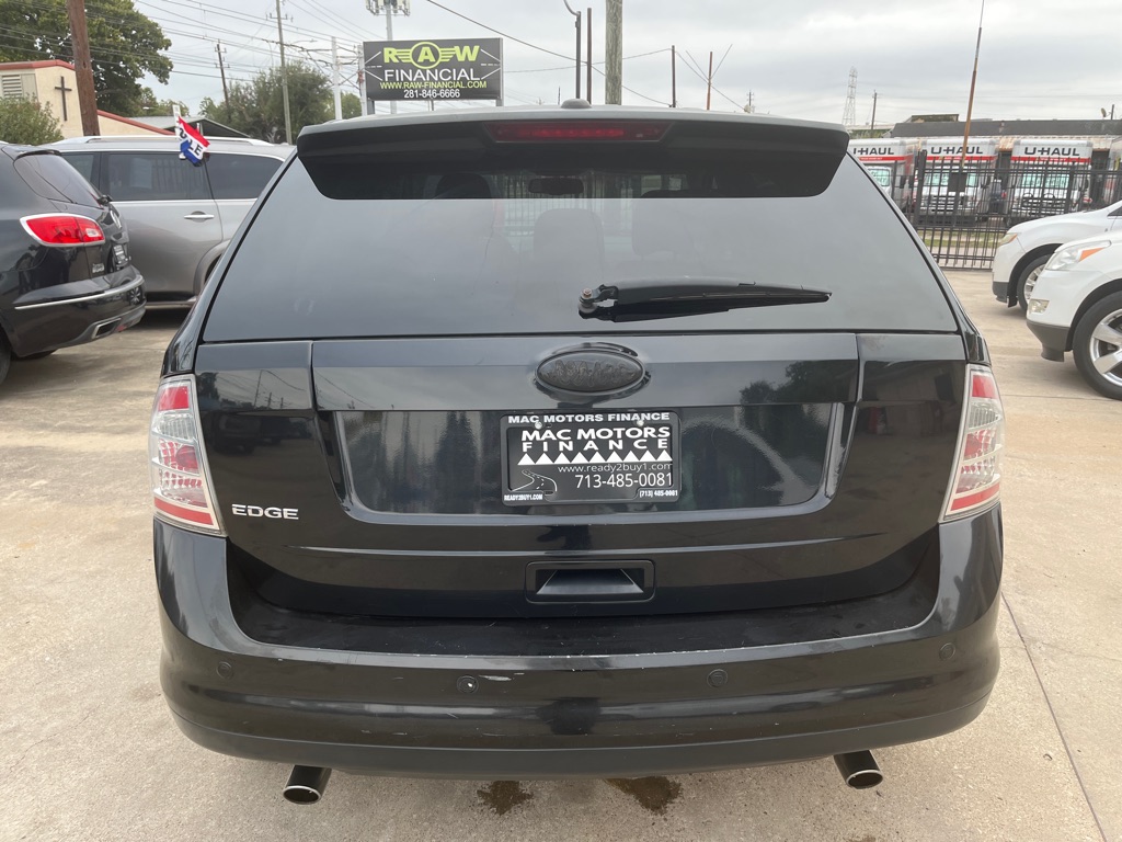 Photo 6 of this FORD EDGE