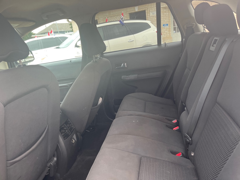 Photo 12 of this FORD EDGE