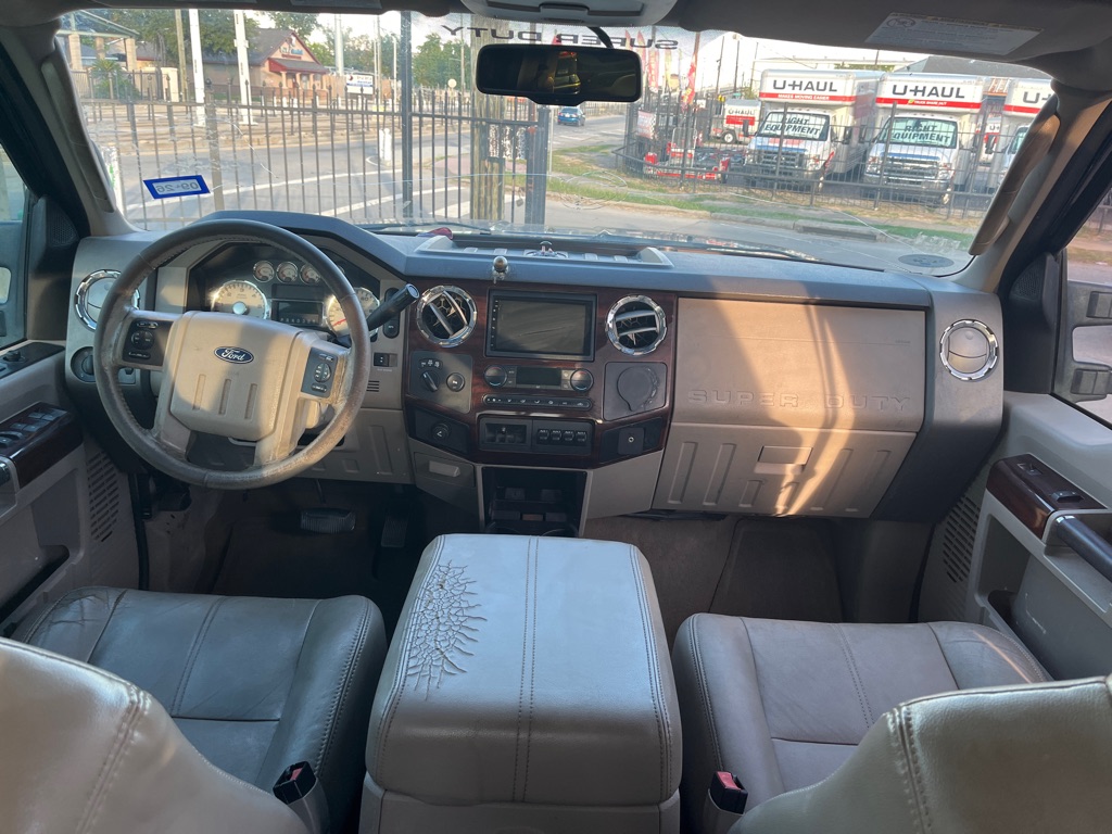 Photo 21 of this FORD F250