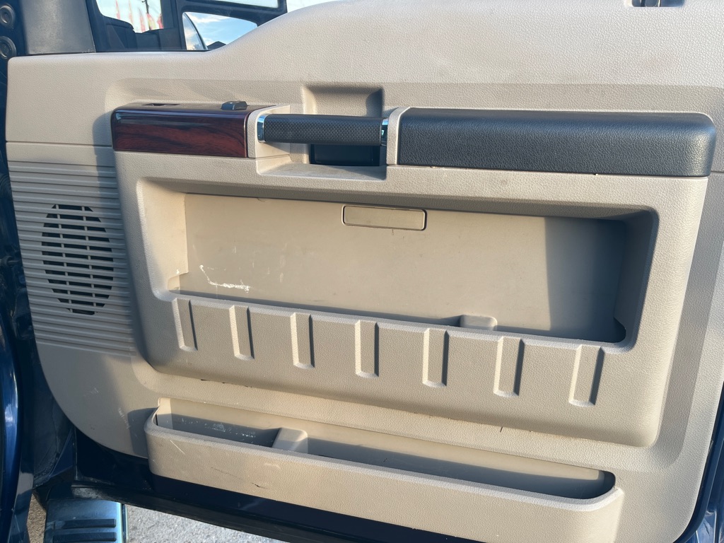Photo 16 of this FORD F250