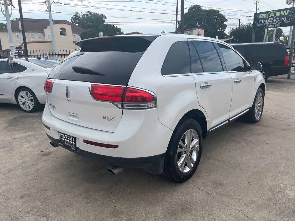 Photo 12 of this LINCOLN MKX