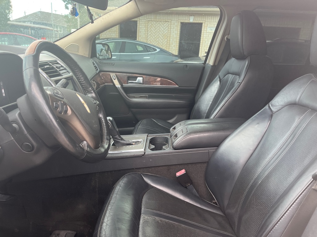 Photo 7 of this LINCOLN MKX