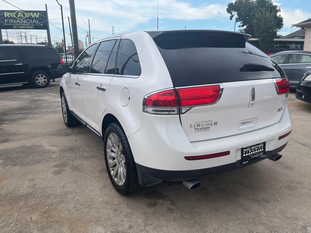 Photo 16 of this LINCOLN MKX