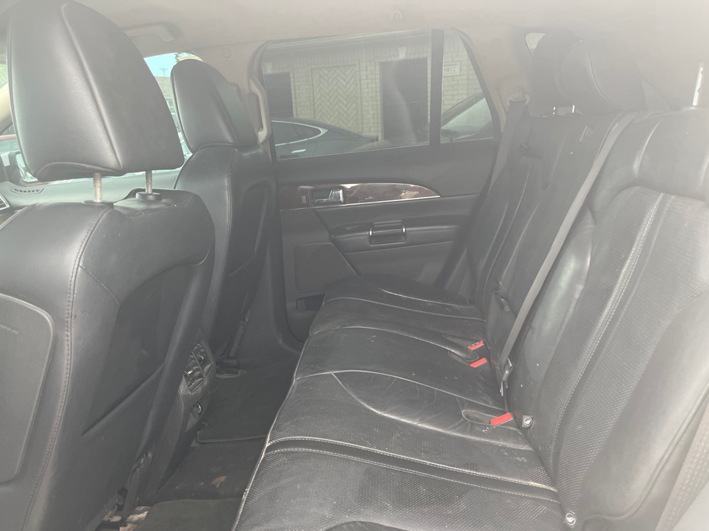 Photo 8 of this LINCOLN MKX