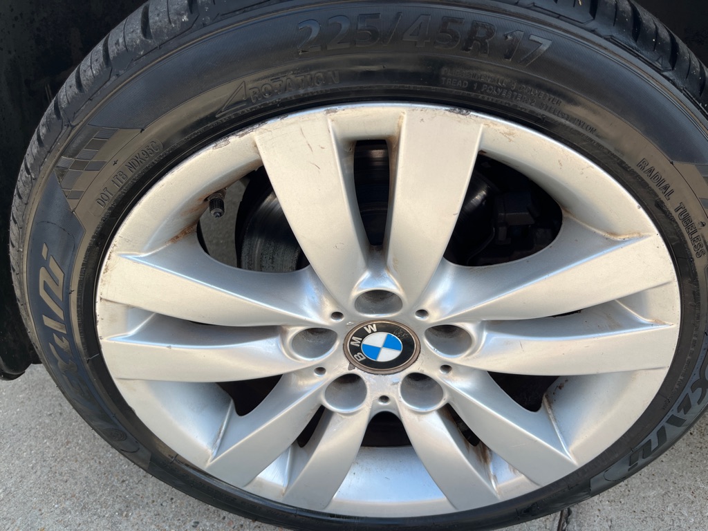 Photo 18 of this BMW 328