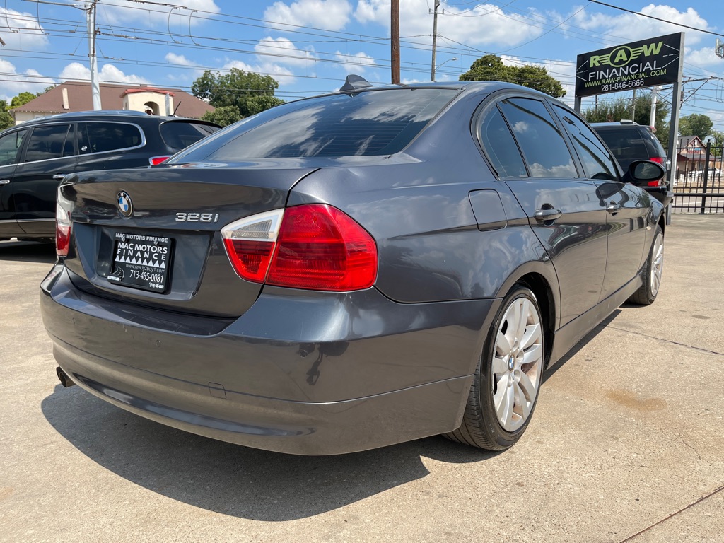 Photo 4 of this BMW 328