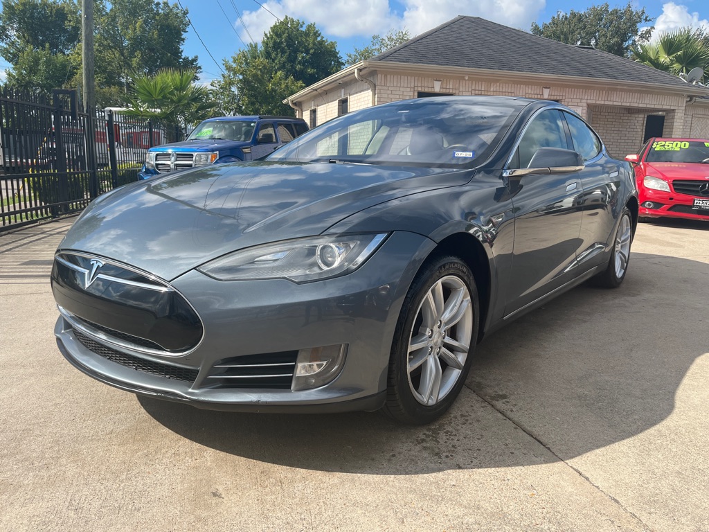 Photo 3 of this TESLA MODEL S