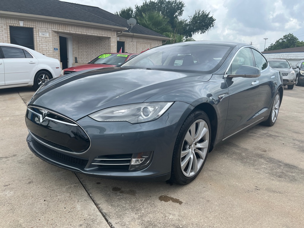 Photo 3 of this TESLA MODEL S