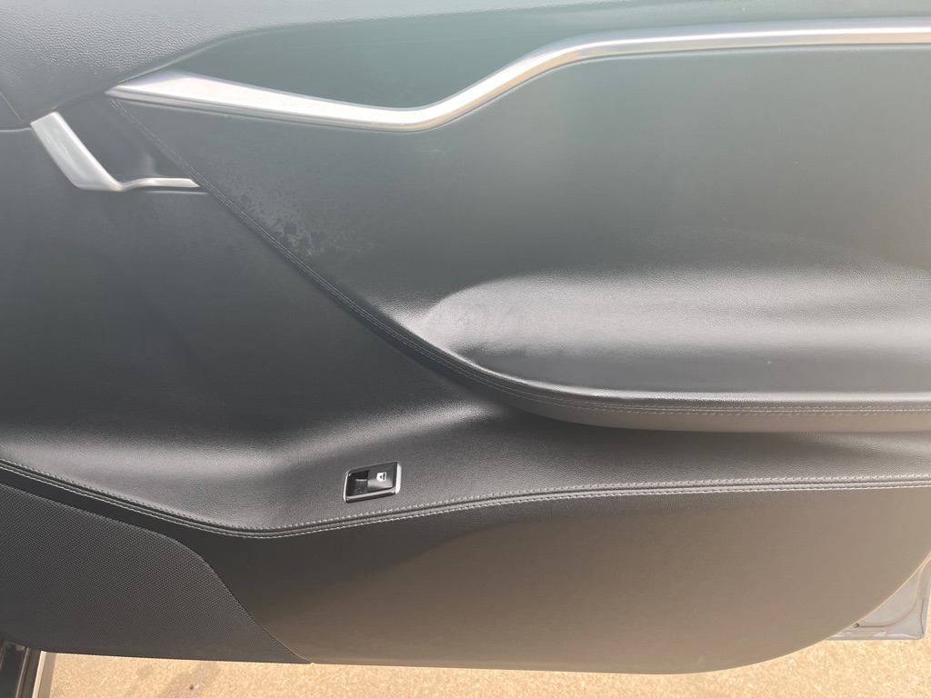 Photo 15 of this TESLA MODEL S