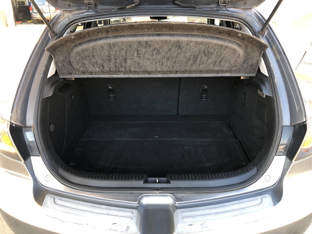 Photo 8 of this MAZDA 3