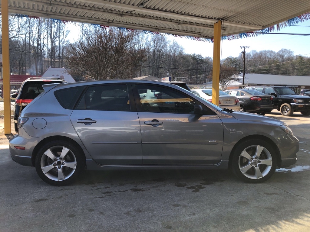 Photo 5 of this MAZDA 3