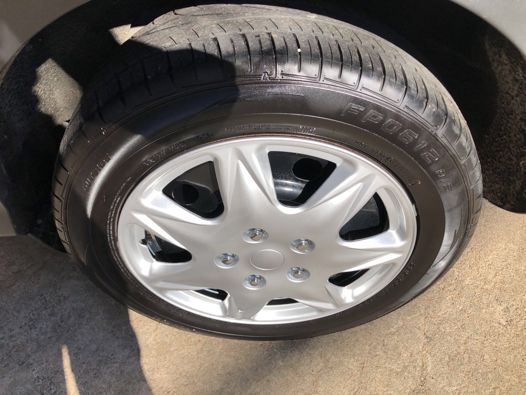 Photo 10 of this FORD ESCAPE