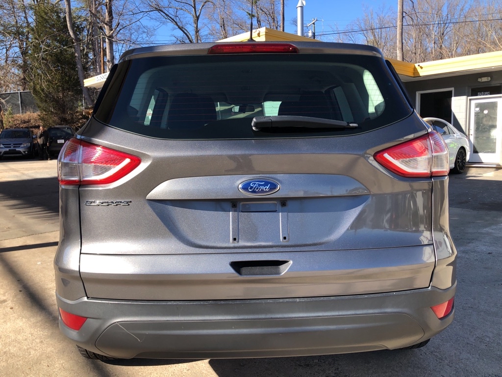 Photo 7 of this FORD ESCAPE