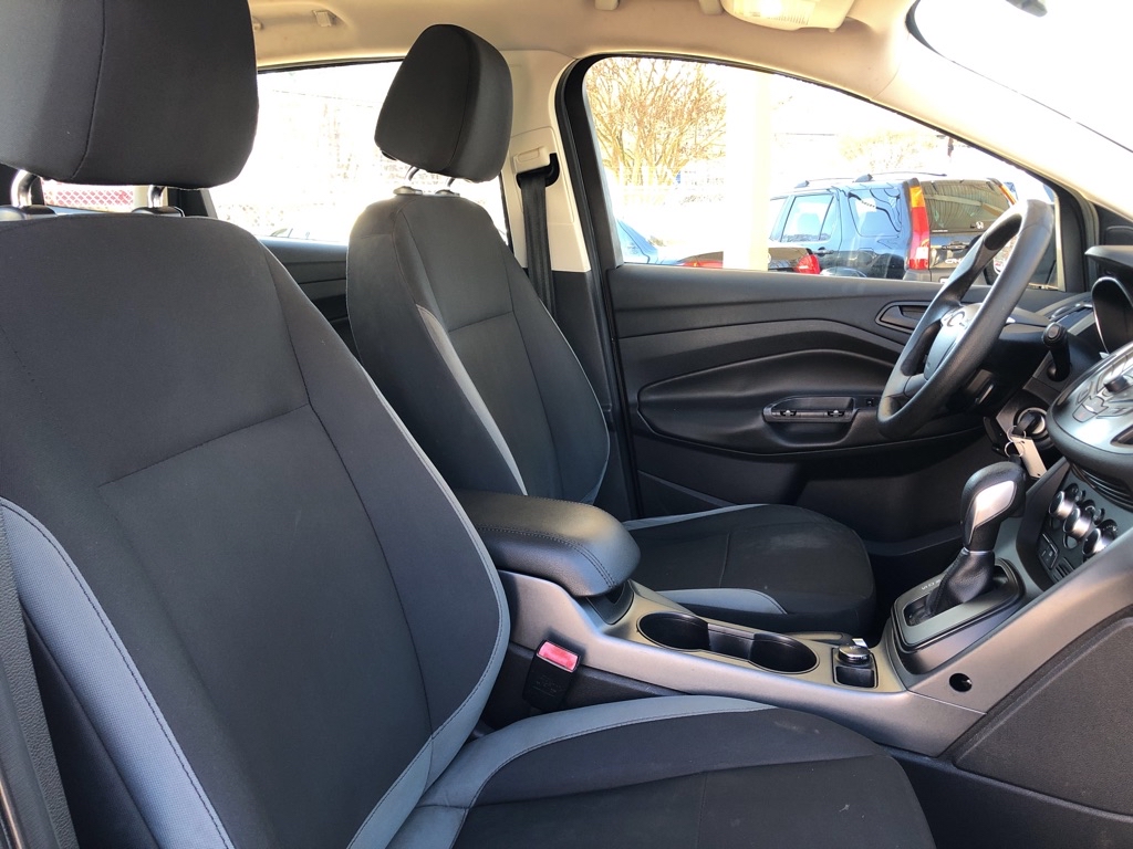 Photo 19 of this FORD ESCAPE