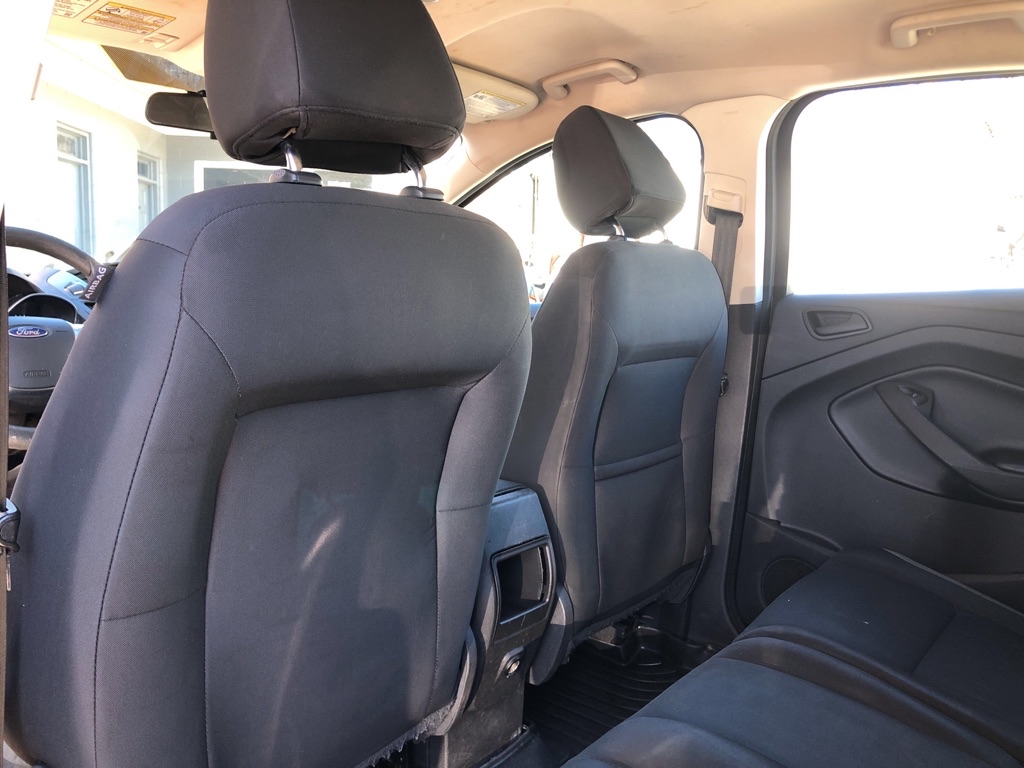 Photo 16 of this FORD ESCAPE