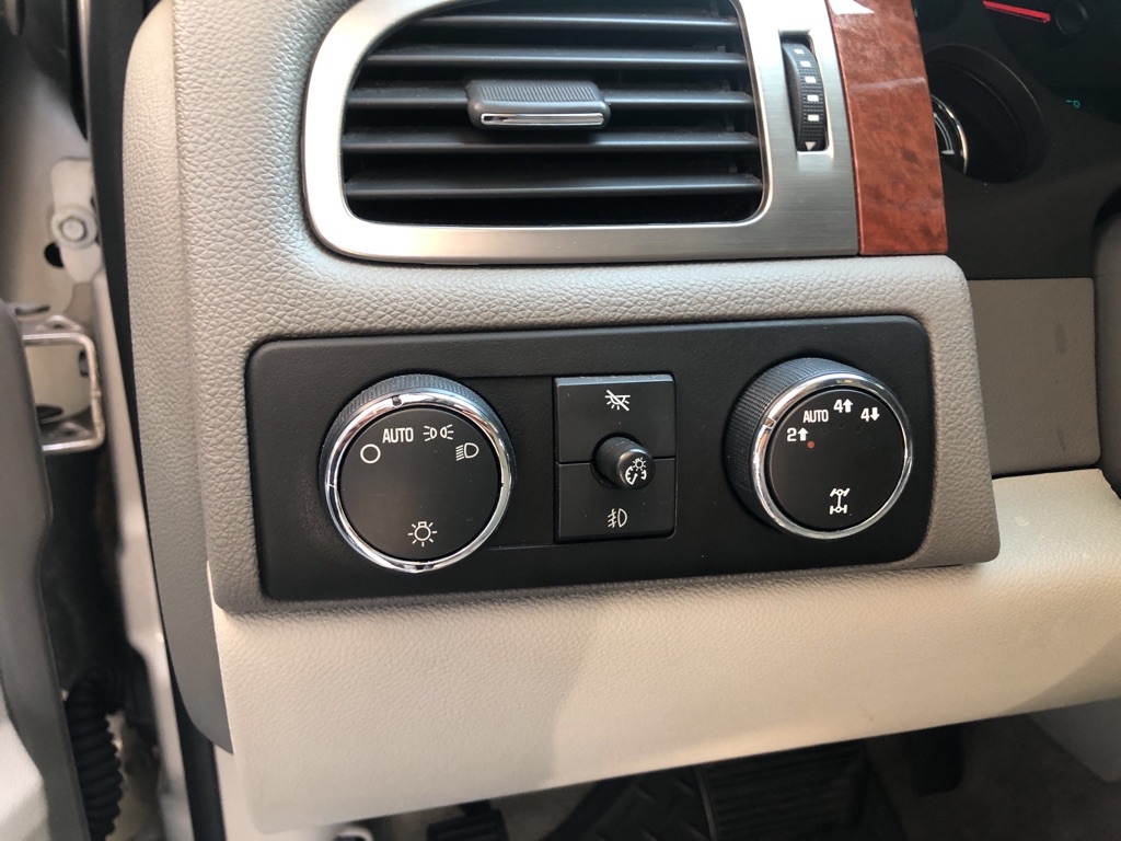 Photo 17 of this GMC YUKON XL