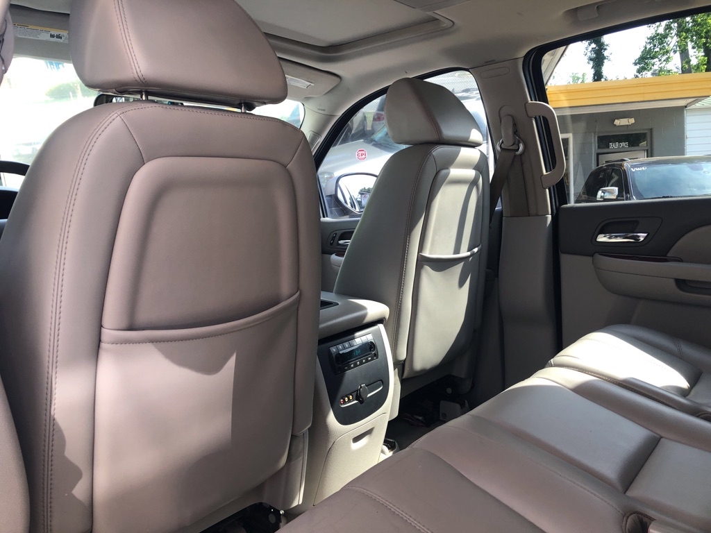 Photo 22 of this GMC YUKON XL