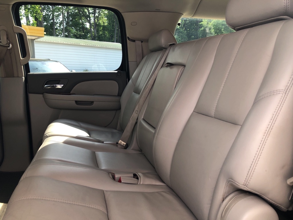 Photo 23 of this GMC YUKON XL