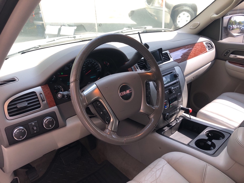 Photo 18 of this GMC YUKON XL
