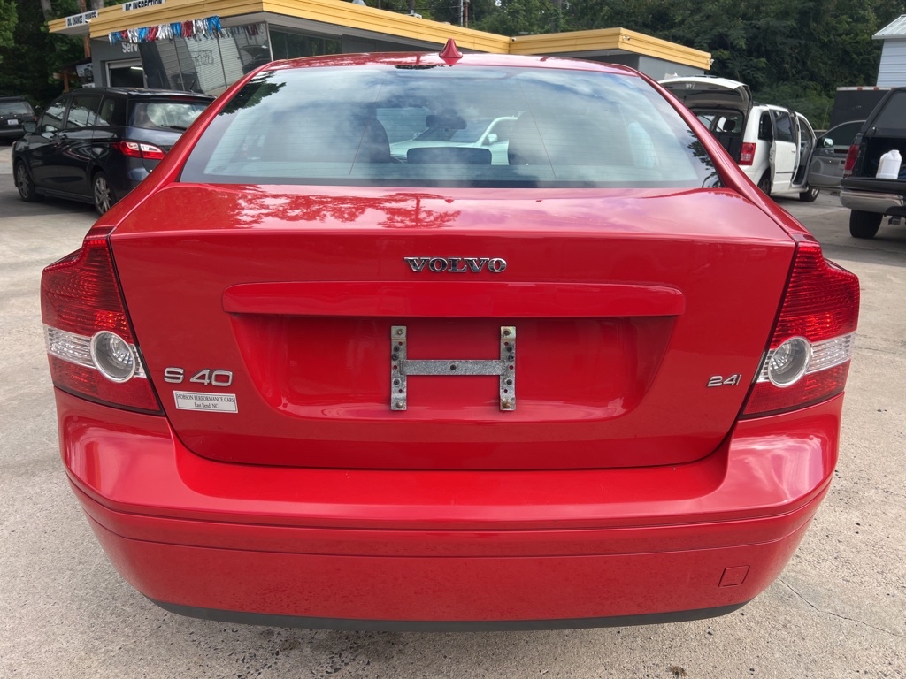 Photo 7 of this VOLVO S40