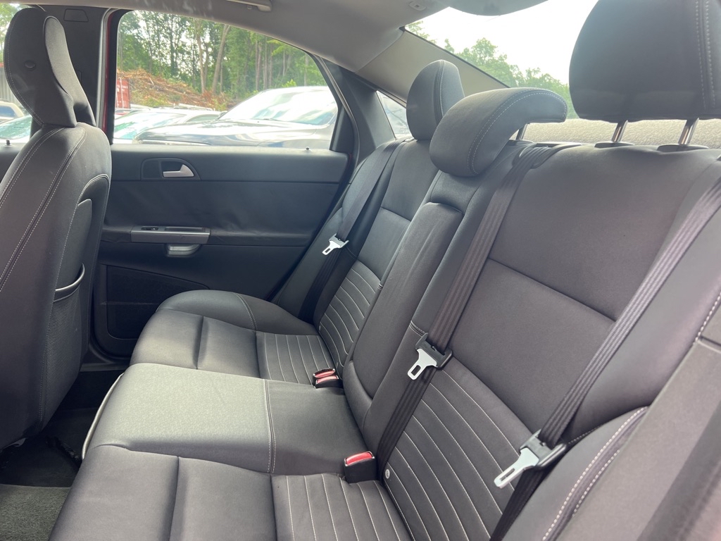 Photo 15 of this VOLVO S40