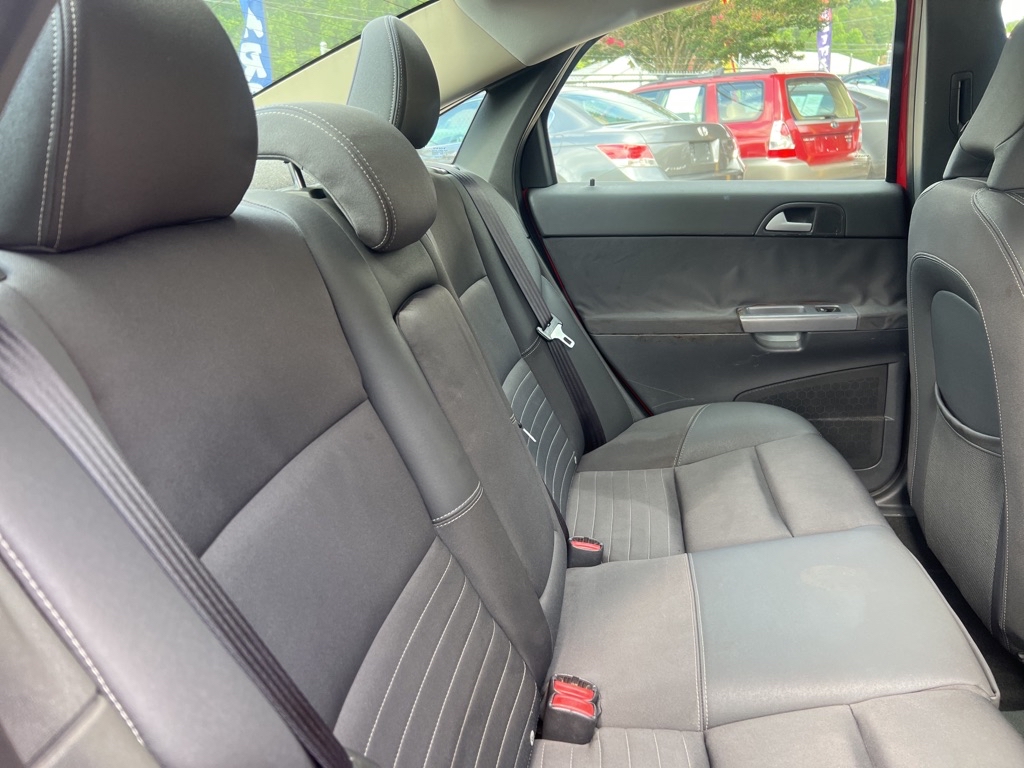 Photo 19 of this VOLVO S40