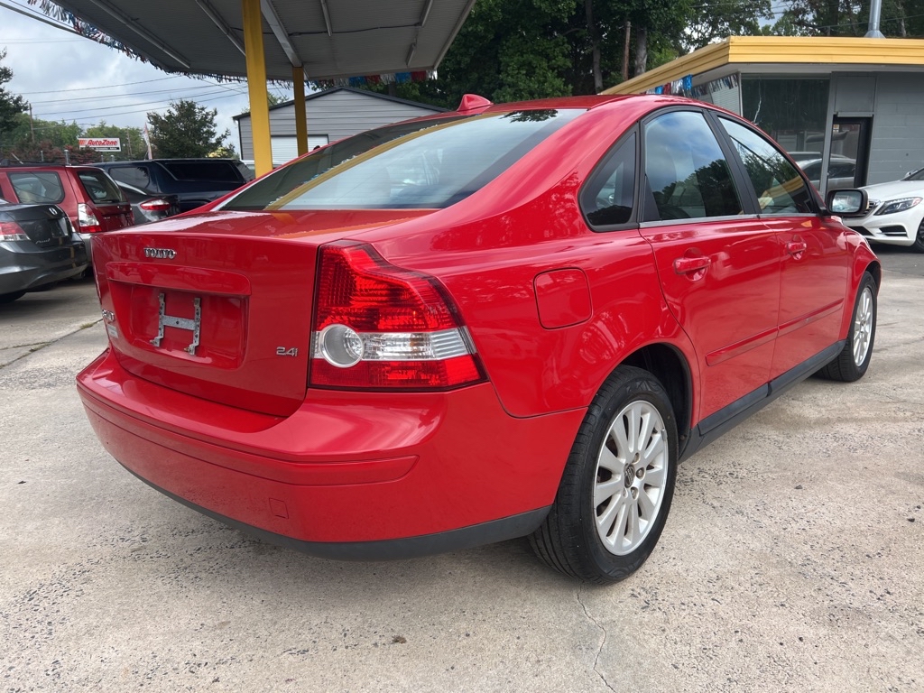 Photo 6 of this VOLVO S40