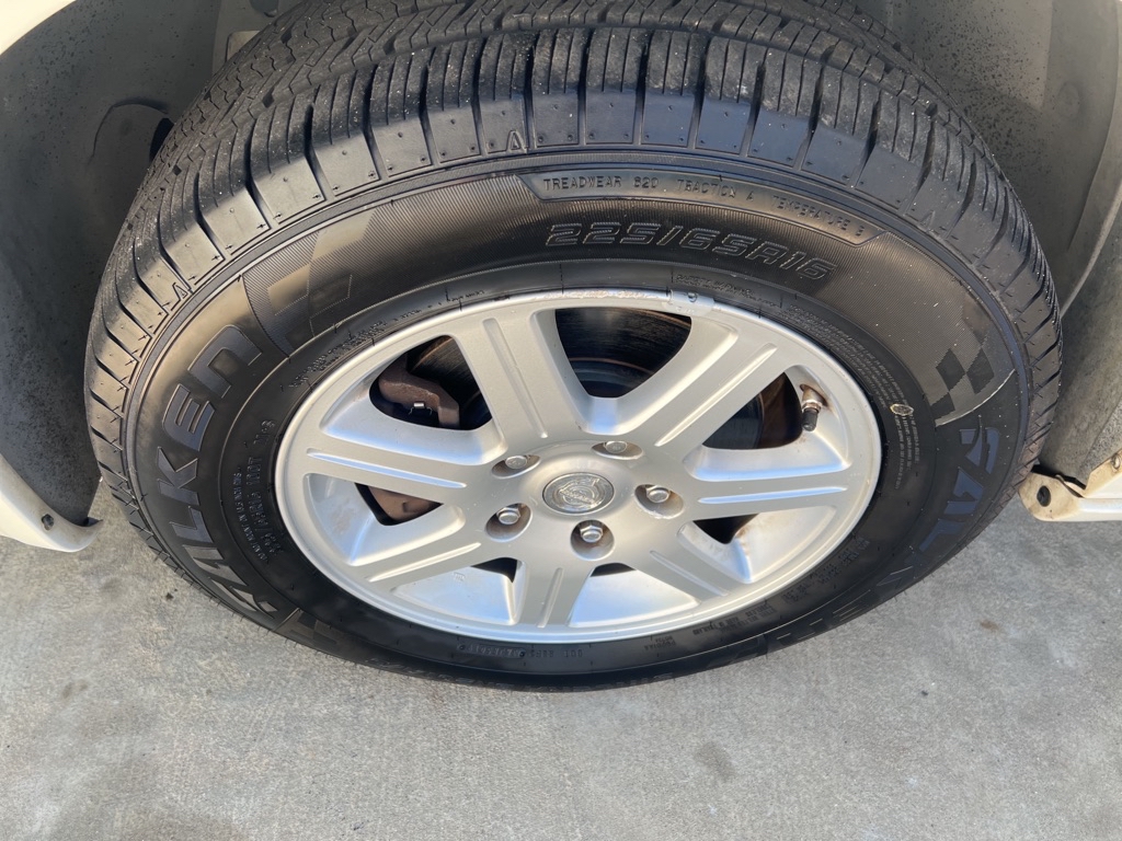 Photo 11 of this CHRYSLER TOWN & COUNTRY