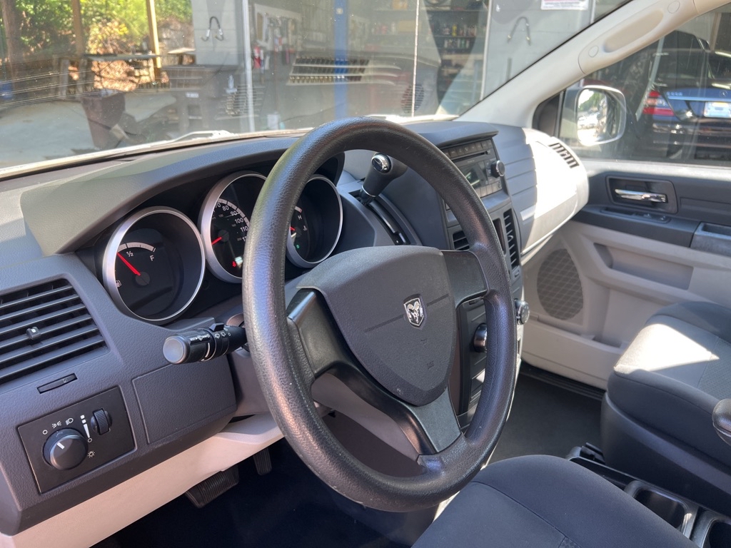 Photo 13 of this DODGE GRAND CARAVAN