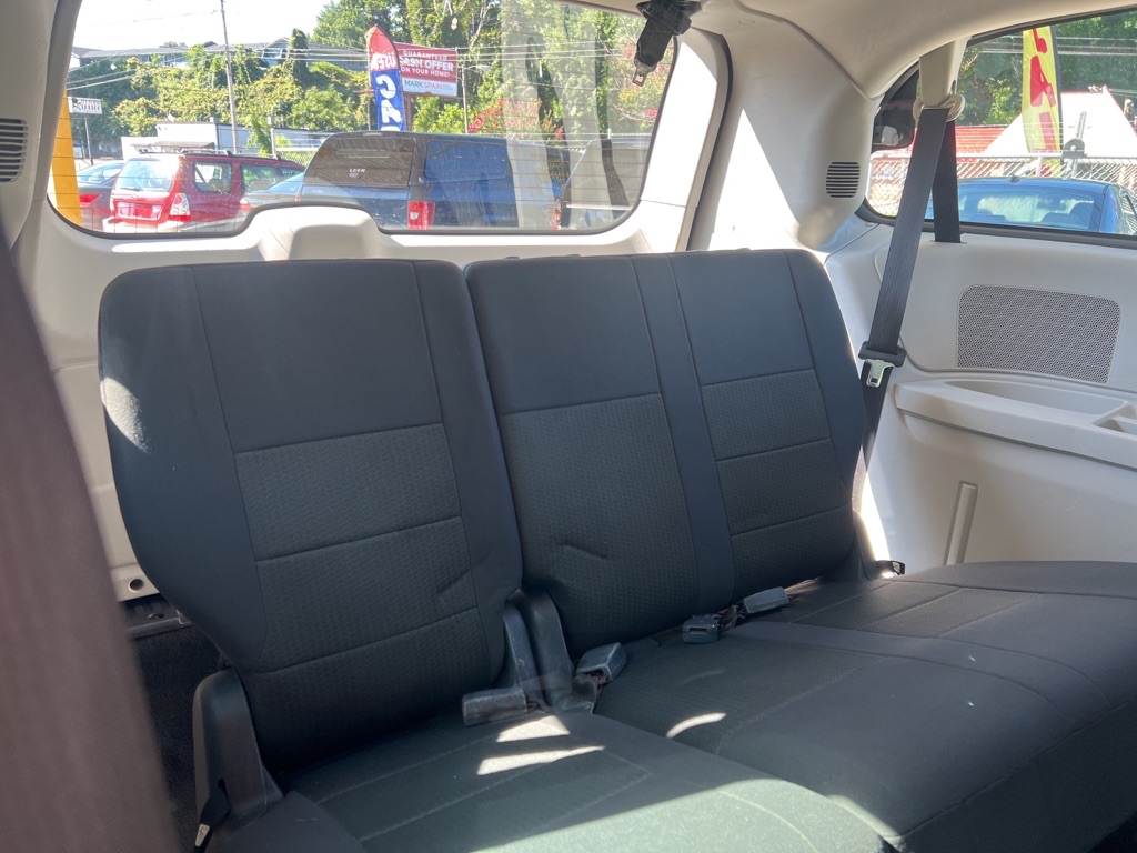 Photo 21 of this DODGE GRAND CARAVAN