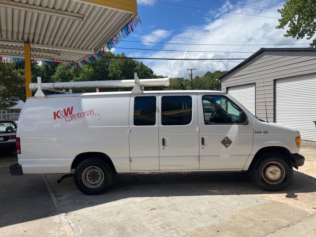 Photo 5 of this FORD ECONOLINE