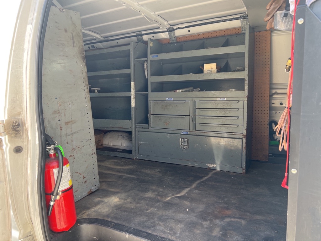 Photo 18 of this FORD ECONOLINE