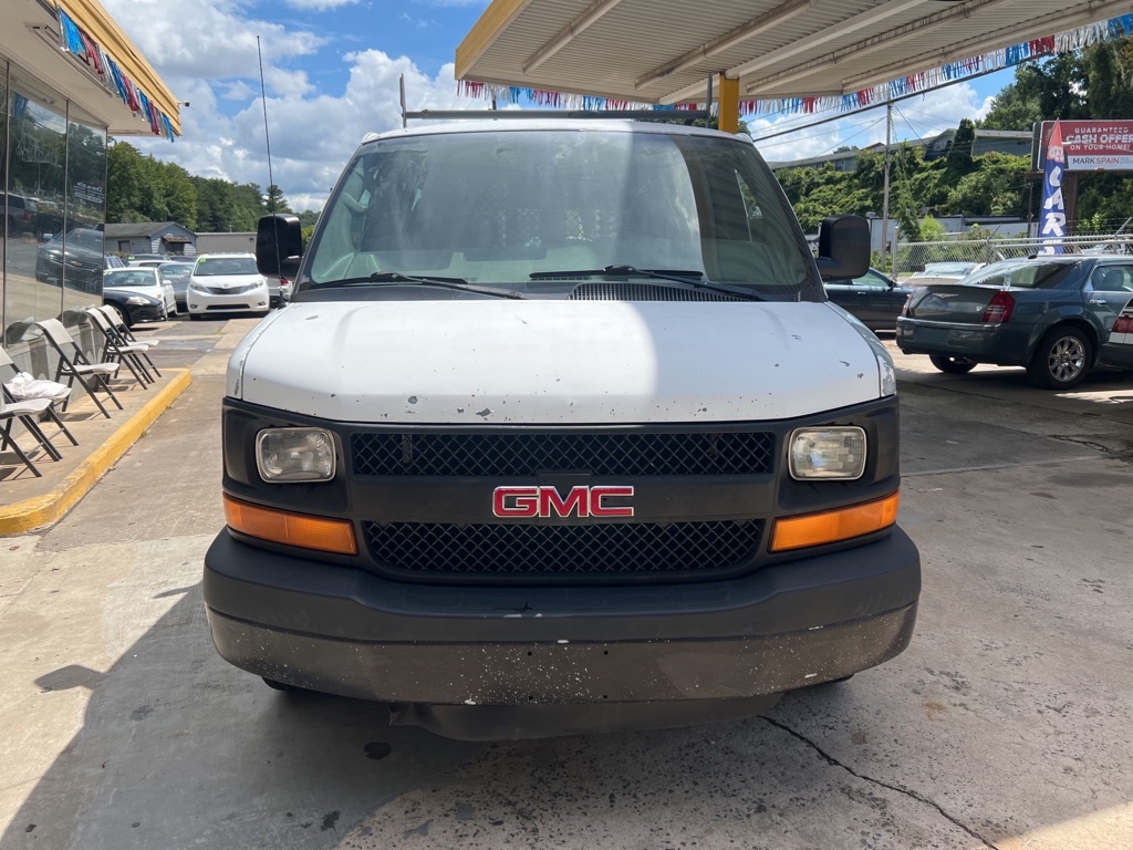 Photo 3 of this GMC SAVANA