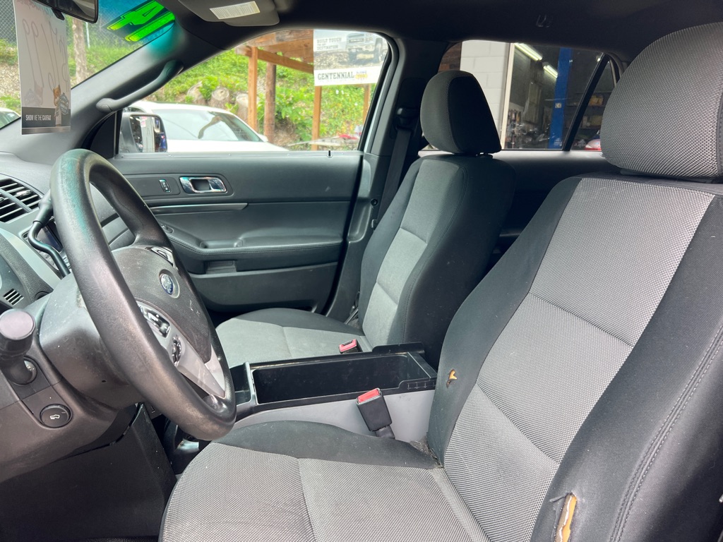 Photo 14 of this FORD EXPLORER