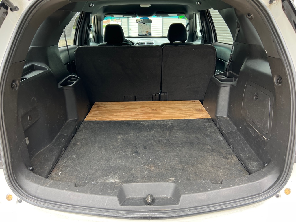 Photo 8 of this FORD EXPLORER