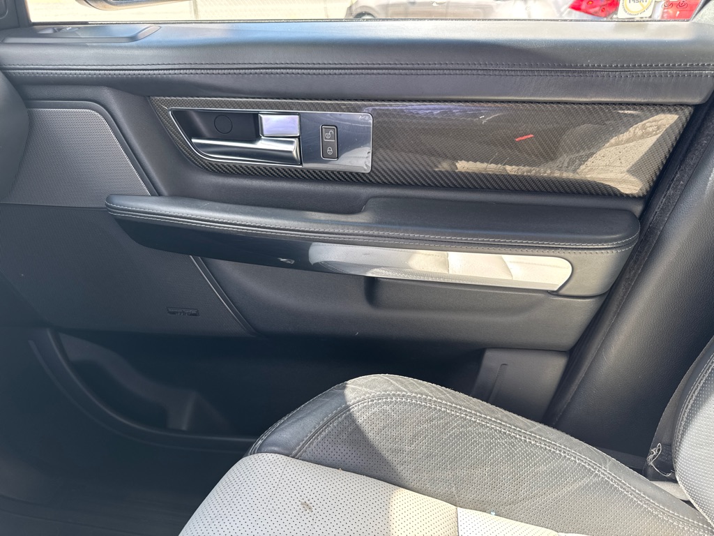 Photo 17 of this LAND ROVER RANGE ROVER SPO
