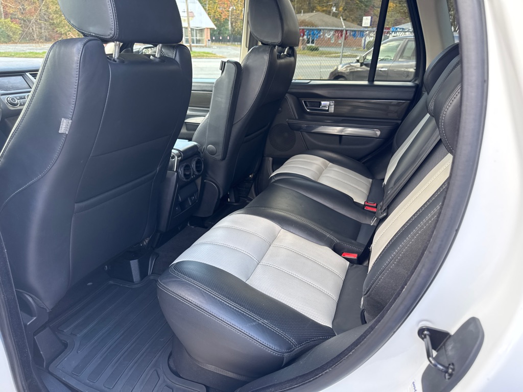 Photo 10 of this LAND ROVER RANGE ROVER SPO