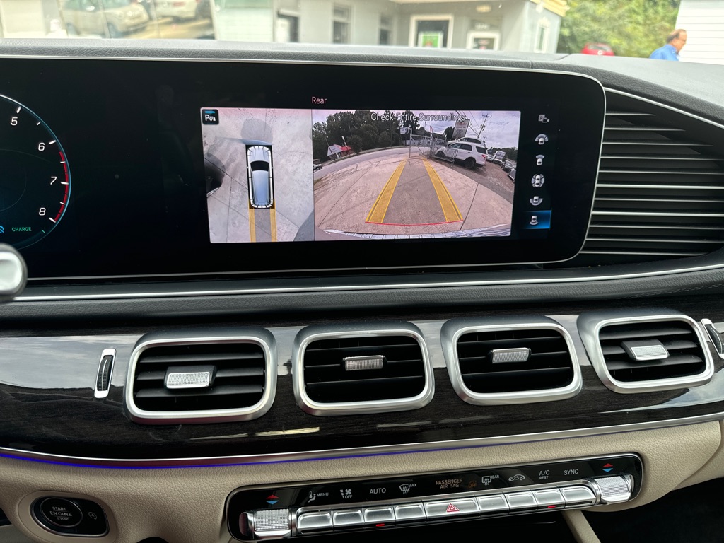 Photo 13 of this MERCEDES-BENZ GLS