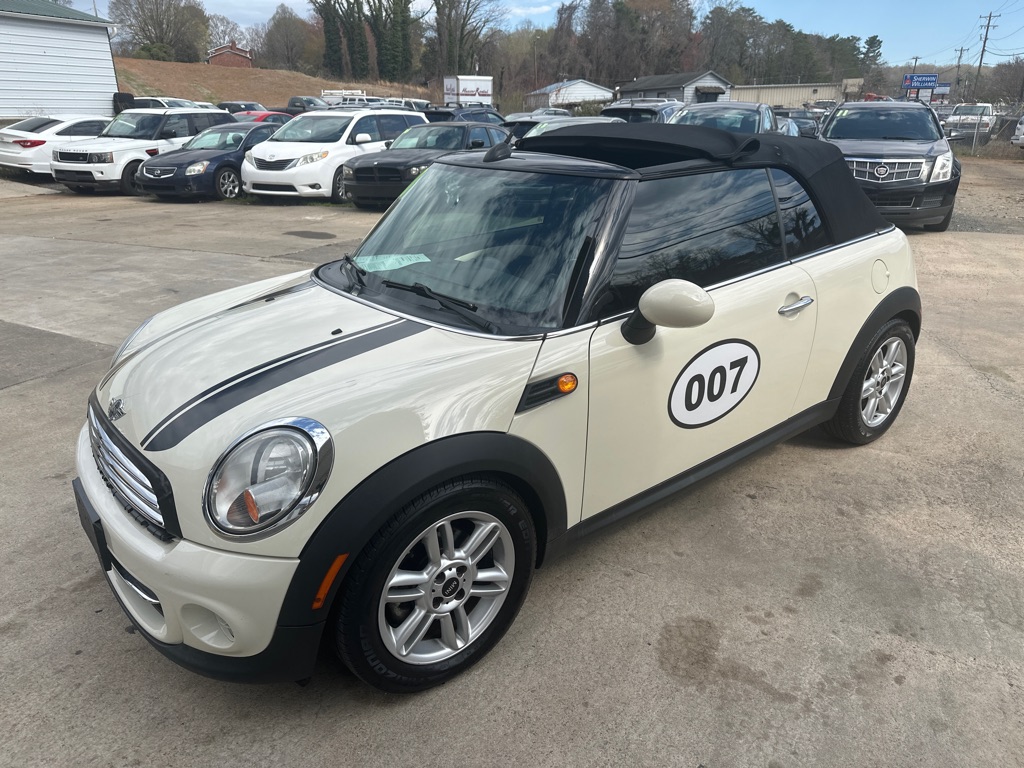 Photo 14 of this MINI COOPER