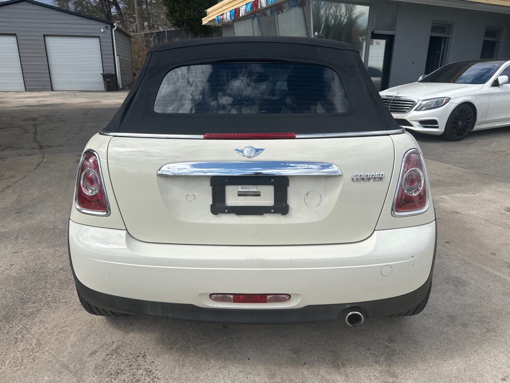 Photo 7 of this MINI COOPER