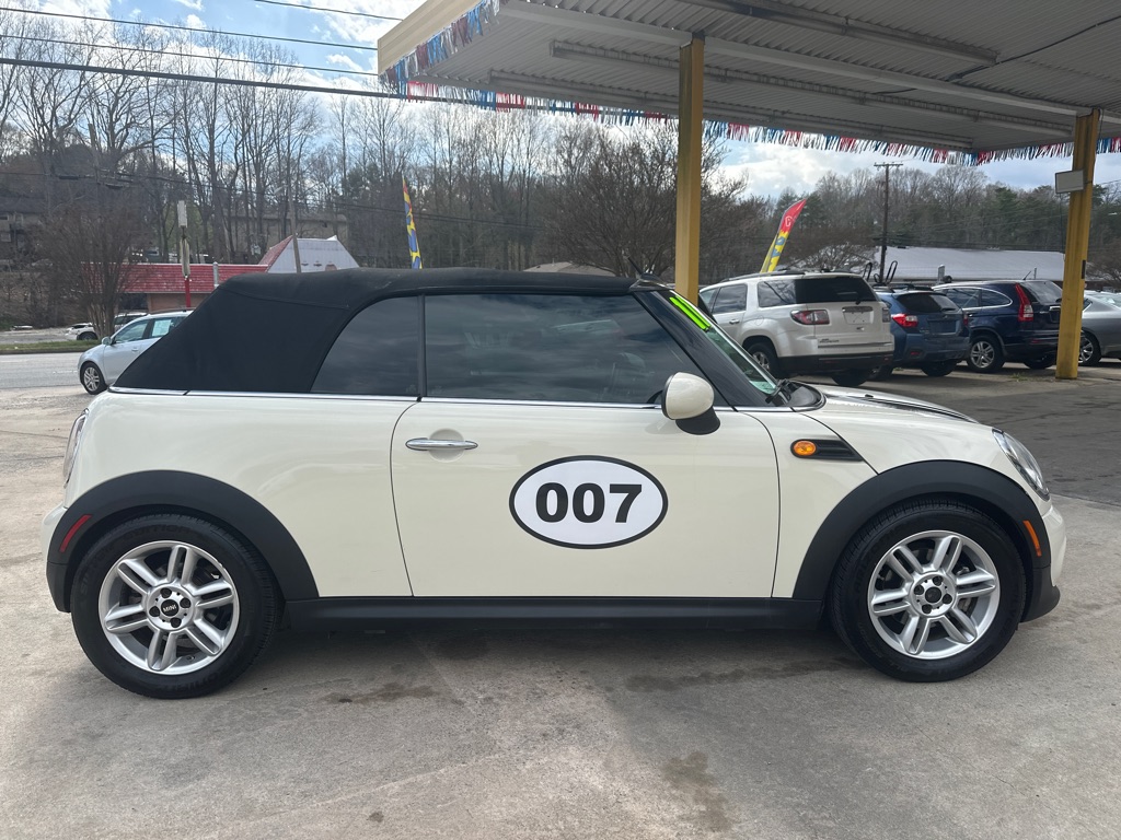 Photo 5 of this MINI COOPER