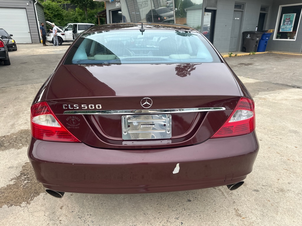 Photo 7 of this MERCEDES-BENZ CLS