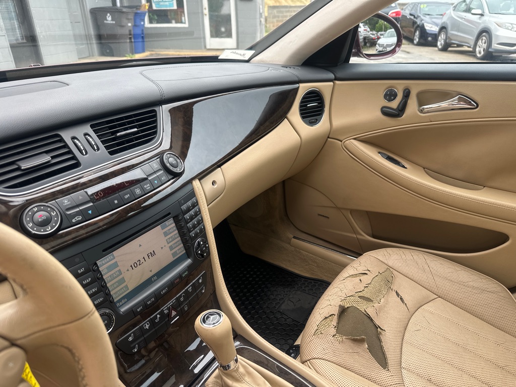 Photo 12 of this MERCEDES-BENZ CLS