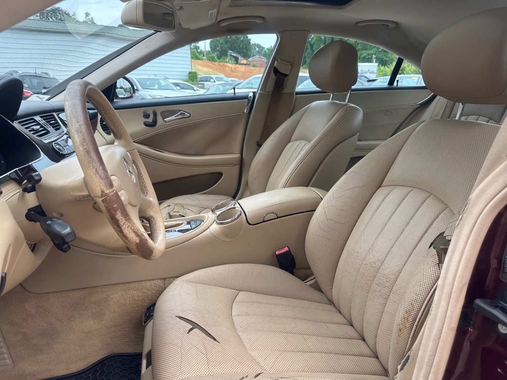 Photo 11 of this MERCEDES-BENZ CLS
