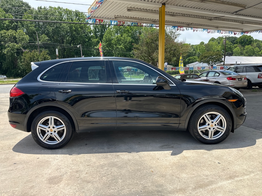Photo 5 of this PORSCHE CAYENNE
